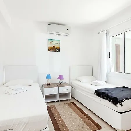 Seaview Selvi Village Apt