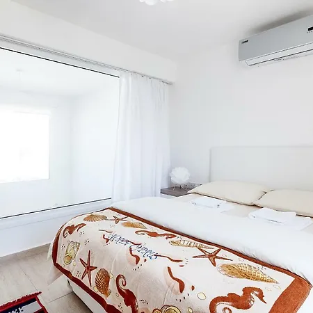 Seaview Selvi Village Apt